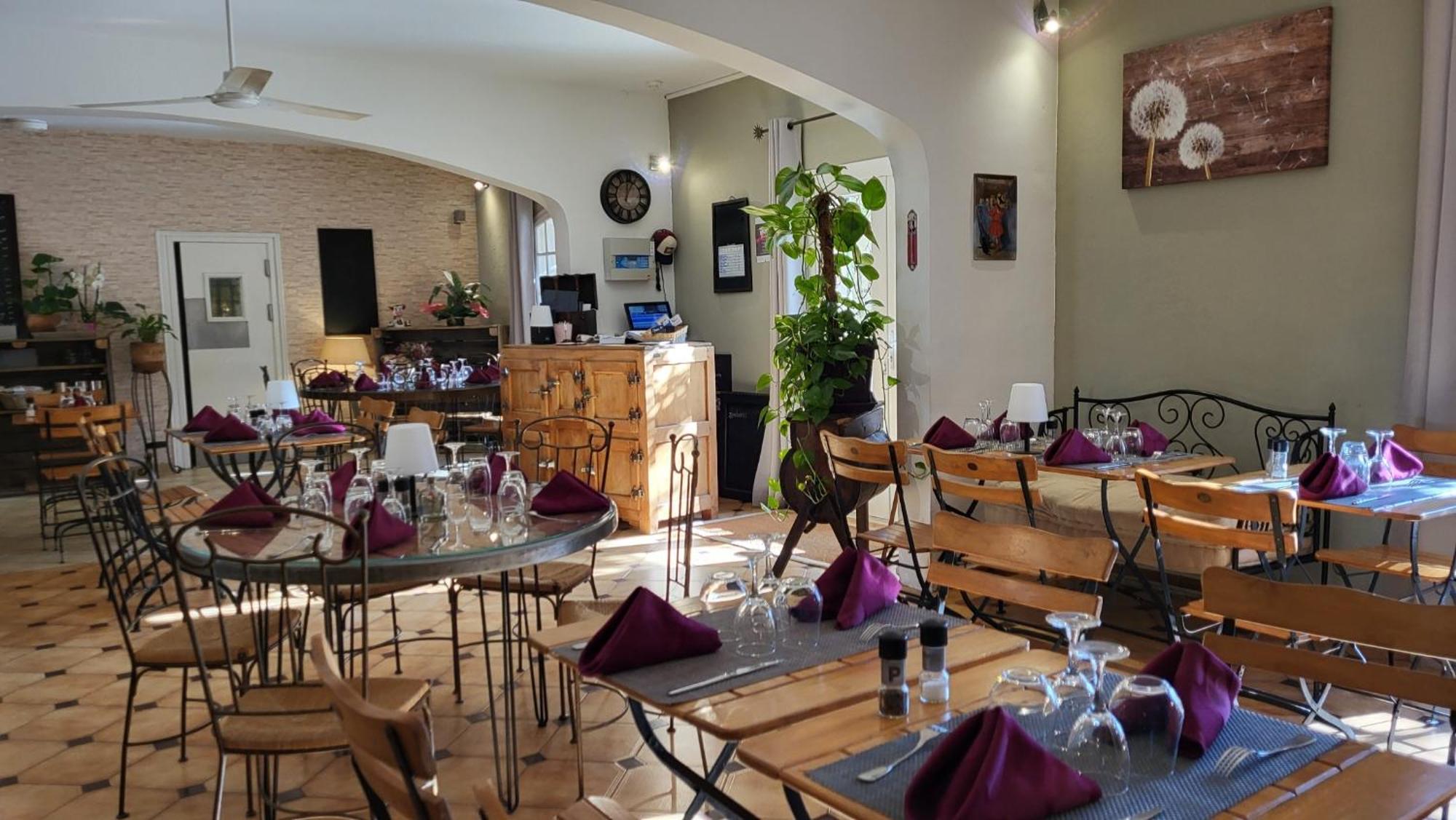 Auberge De La Table Ronde Vinon-sur-Verdon Dış mekan fotoğraf