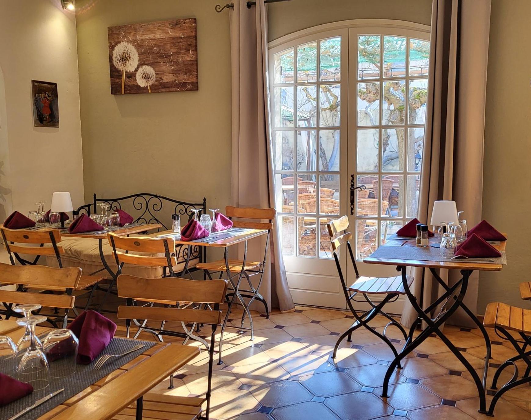 Auberge De La Table Ronde Vinon-sur-Verdon Dış mekan fotoğraf